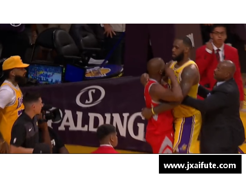 OKC球员现役照片大揭秘：他们的日常生活与比赛背后露出的真面目